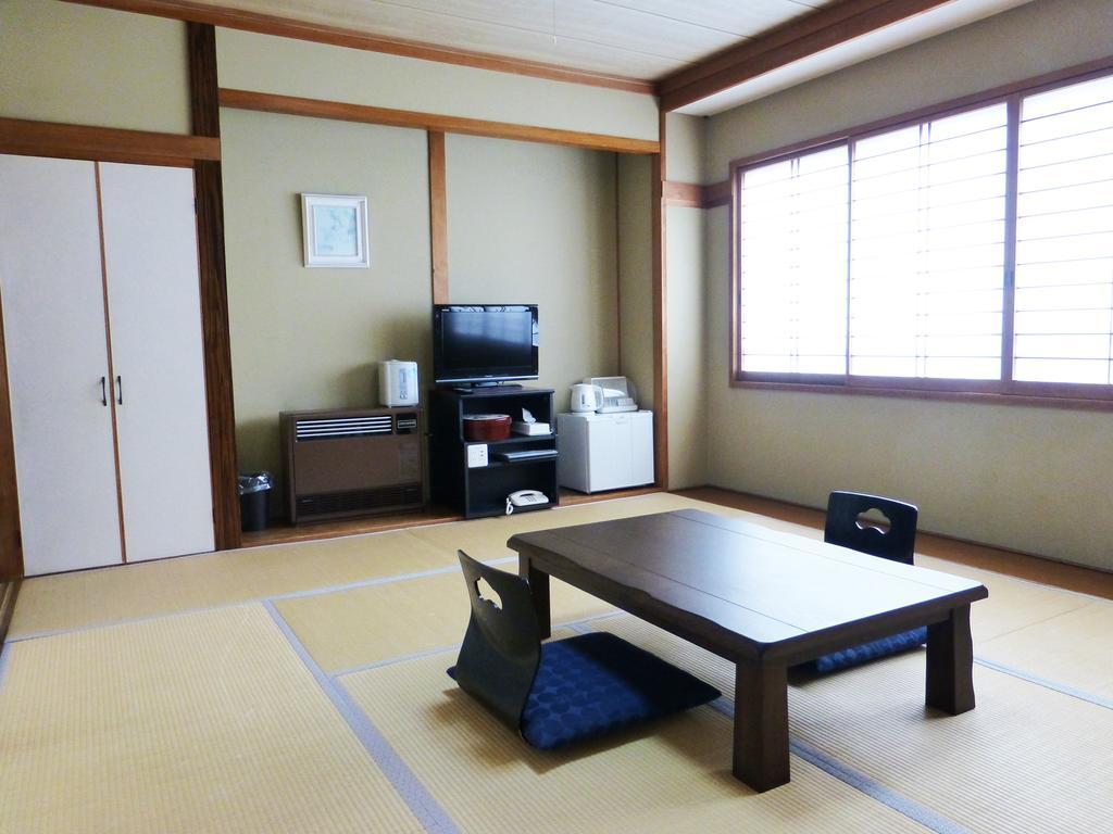 Kawaguchiko Lakeside Hotel Fujikawaguchiko Bagian luar foto